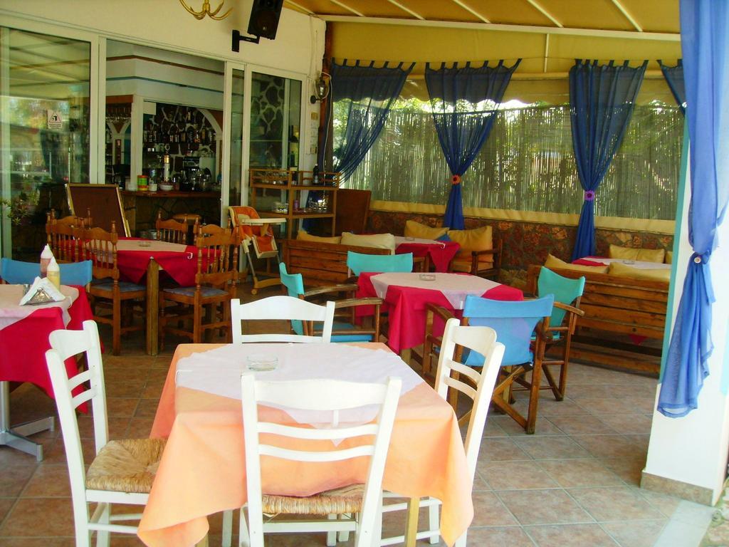 Aggelos Family Hotel Moraḯtika Exterior foto