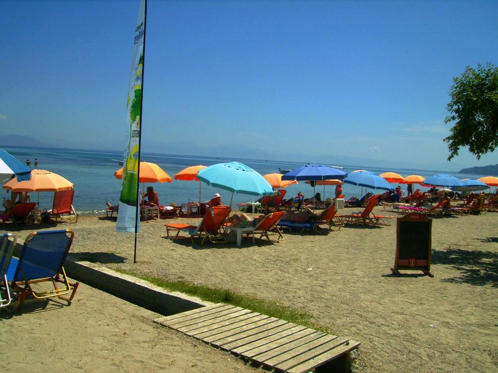 Aggelos Family Hotel Moraḯtika Exterior foto