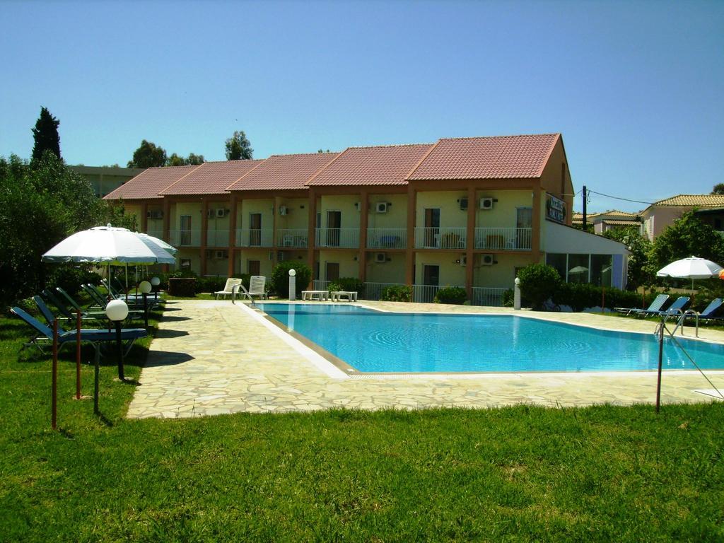 Aggelos Family Hotel Moraḯtika Exterior foto