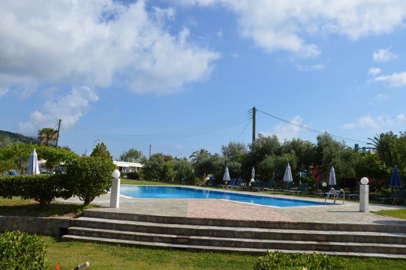 Aggelos Family Hotel Moraḯtika Exterior foto